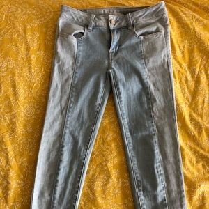 American Eagle Outfitters mid-rise two-toned jeans
